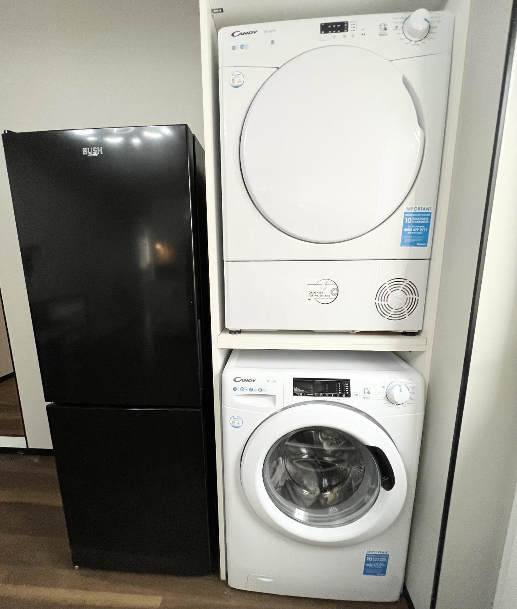 Welsh Holiday Accommodation - Modern Living Pembroke Dock Esterno foto